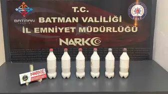 Batman'da aracın benzin deposuna gizlenen 5 kilo 200 gram metamfetamin ele geçirildi