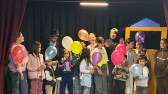 Şırnak'ta koruma altındaki çocuklar için tiyatro gösterisi sahnelendi