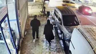 Adıyaman'da iki otomobilin dükkana daldığı kazanın görüntüleri ortaya çıktı