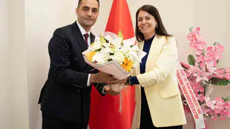 Erzincan Binali Yıldırım Üniversitesinde müdürlük görevi el değiştirdi