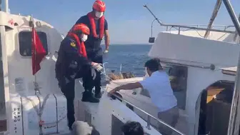 Aydın'da 17 düzensiz göçmen kurtarıldı, bir şüpheli yakalandı