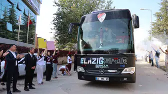 Elazığspor heyeti okulda coşkuyla karşılandı