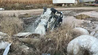 Takla atan otomobilin kaza anı görüntülendi, 1 yaralı