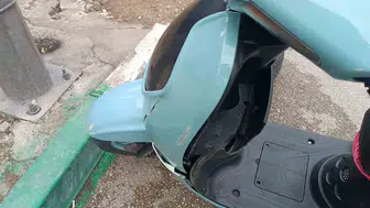 Bursa'da motosiklet yayaya çarptı: o anlar kamerada