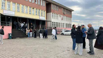 Bingöl'de adaylar KPSS ortaöğretim oturumunda ter döktü