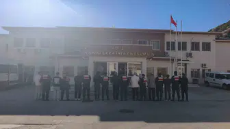 Kuşadası’nda 11 firari hükümlü yakalandı