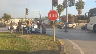 Manavgat’ta otel servisi ile motosiklet çarpıştı: 1 yaralı