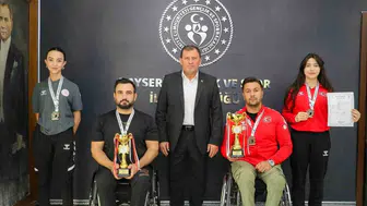 Kayserili atıcılar, Ali İhsan Kabakcı'yı ziyaret etti