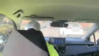 KPSS'ye geç kalmak üzere olan genç polis ekiplerince sınava yetiştirildi