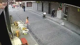 Unutulan gümüş poşeti alan kadın güvenlik kamerasında görüntülendi