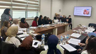 Bayburt Devlet Hastanesi personeline temel yenidoğan bakımı eğitimi verildi