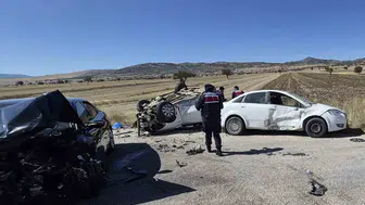 Burdur'daki 3 aracın karıştığı kazada ölü sayısı 2'ye yükseldi
