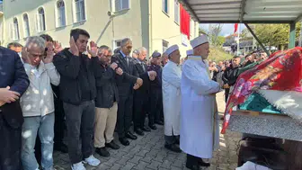 Bıçaklı saldırıda hayatını kaybeden Eslem Sare Bartın'da defnedildi