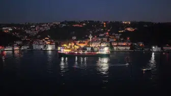 İstanbul Boğazı'nda kimyasal madde taşıyan tanker tehlikeyi atlattı