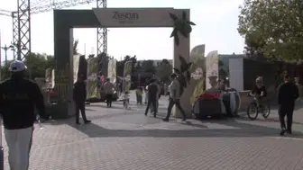 Bakü'de Zeytin Festivali Coşkusu: Doğal Lezzetler Ziyaretçilerin Beğenisine Sunuldu