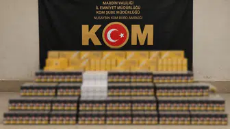 Mardin'de durdurulan araçtan binlerce paket kaçak sigara çıktı