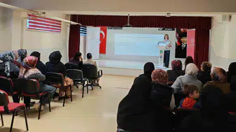 Bilge Aileden Bilinçli Topluma Projesi kapsamında velilere seminer verildi