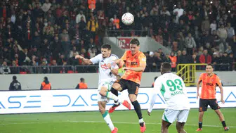 Çorum FK 1-1 Çaykur Rizespor: İlk yarı özeti