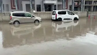 Çerkezköy'de sağanak yağış yolları su altında bıraktı