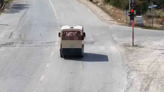 Kırmızı ışıkta geçip kaçmaya çalışan sürücü dron ile yakalandı