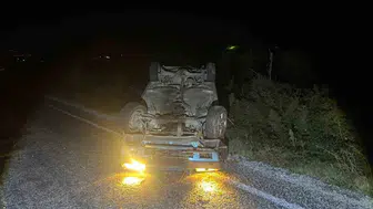 Takla atan otomobilden yara almadan çıktı