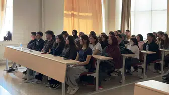 DPÜ'de genç kadınlar için saygılı yaşam ve güvenli ilişkiler eğitimi verildi