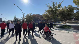 Karaman'da amatör spor haftası etkinlikleri kortej yürüyüşüyle başladı