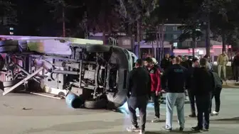 Merzifon’da kamyonet ile otomobil çarpıştı, 3 kişi yaralandı
