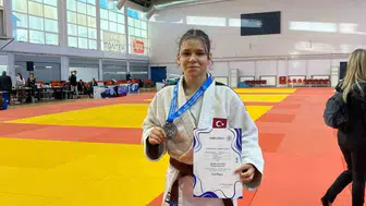 Arife Aydınoğlu, judo Balkan ikincisi oldu