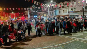 Mudurnu'da 29 Ekim Cumhuriyet Bayramı fener alayıyla kutlandı