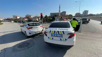 Karaman'da otomobil ve motosiklet çarpıştı: 1 yaralı