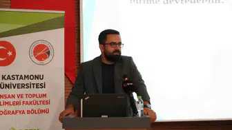Üniversite öğrencilerine dijital dünyanın tehlikeleri hakkında panel düzenlendi