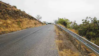 Manisa'da 33 bin metre oto korkuluk montajı başladı