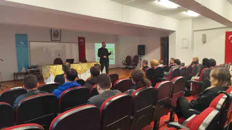 Düzce Üniversitesi'nde bağımlılıkla mücadelenin yasal boyutu ele alındı