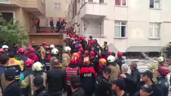 Maltepe’de ekipler enkaz altındaki Gülce’yi çıkarttı