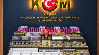 Kırşehir'de şüphe üzerine durdurulan araçtan kaçak ürünler çıktı