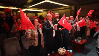 Yunusemre'de Cumhuriyet Bayramı sanat ve müzik dolu etkinliklerle kutlandı