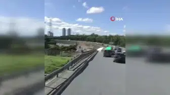 Esenler’de damperi açık kalan kamyon tabelaları devirdi