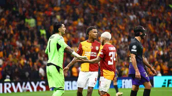 UEFA Şampiyonlar Ligi: Galatasaray 1 - Barcelona 1 (İlk yarı)