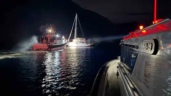 Muğla'da gezi teknesinde 15 düzensiz göçmen yakalandı