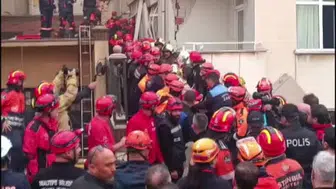 Maltepe'de çöken bir binadan bir kişi daha kurtarıldı