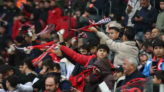 Trendyol Süper Lig'de Gençlerbirliği ve Galatasaray golsüz berabere mücadele ediyor