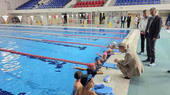 Nazilli'de çocuklara yüzme öğretme projesi başladı