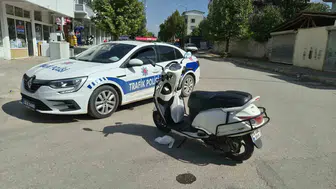 Adıyaman'da kamyonet ile motosiklet çarpıştı, 2 kişi yaralandı