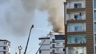 Diyarbakır'da site çatısında yangın paniği yaşandı
