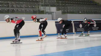 Erzurum'da short track heyecanı: 43 kulüpten 217 sporcu piste çıkıyor