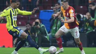 Derbide Victor Osimhen sahneye çıktı: Galatasaray ilk yarıyı Fenerbahçe karşısında 2-0 önde tamamladı