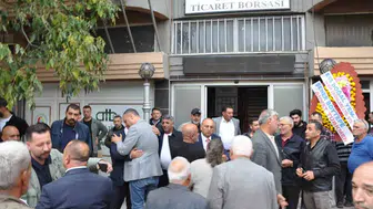 Salihli Ticaret Borsası'nda başkanlık seçimini Yetiş Aksoy kazandı