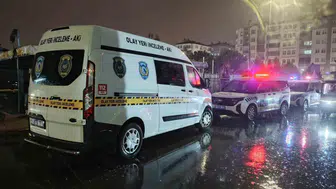 Bafra'da sokak ortasında bıçaklı kavga: 2 kişi yaralandı