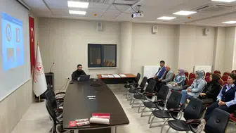 Altıntaş’ta okul idarecilerine sosyal destek modeli tanıtıldı